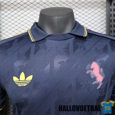 shirt-juventus-2024-2025-donkerblauw-edicion-speciale-speler-versie_hallovoetbal-2502252072_1.jpg