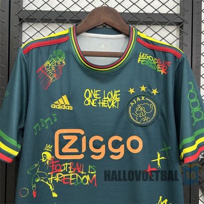 shirt-ajax-2025-2026-groen-bob-marley-edicion-speciale_hallovoetbal-2505092-9_1.jpg